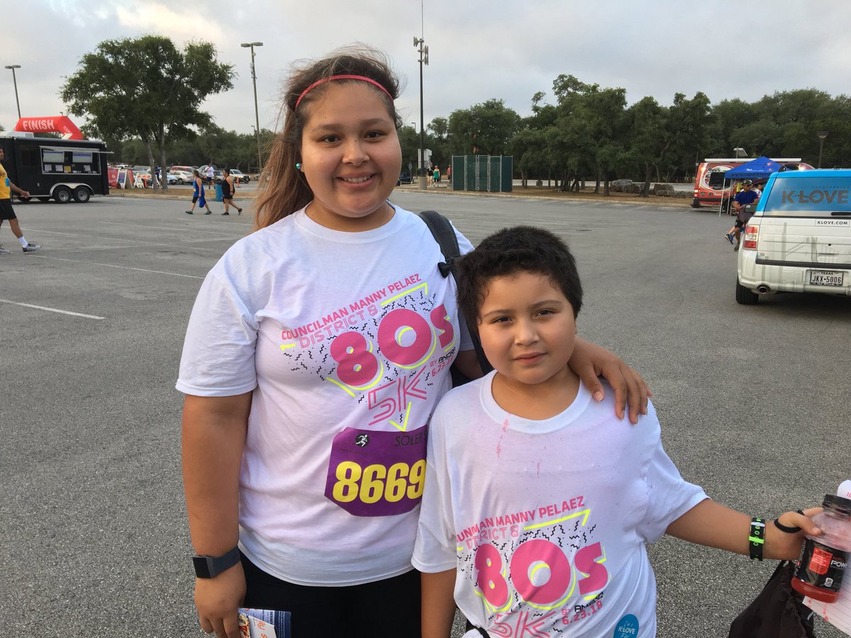 FitFamilySA's tweet image. #fitfamilysa #district8_80s5K #movetowin #sanantoniosports #bcbstx