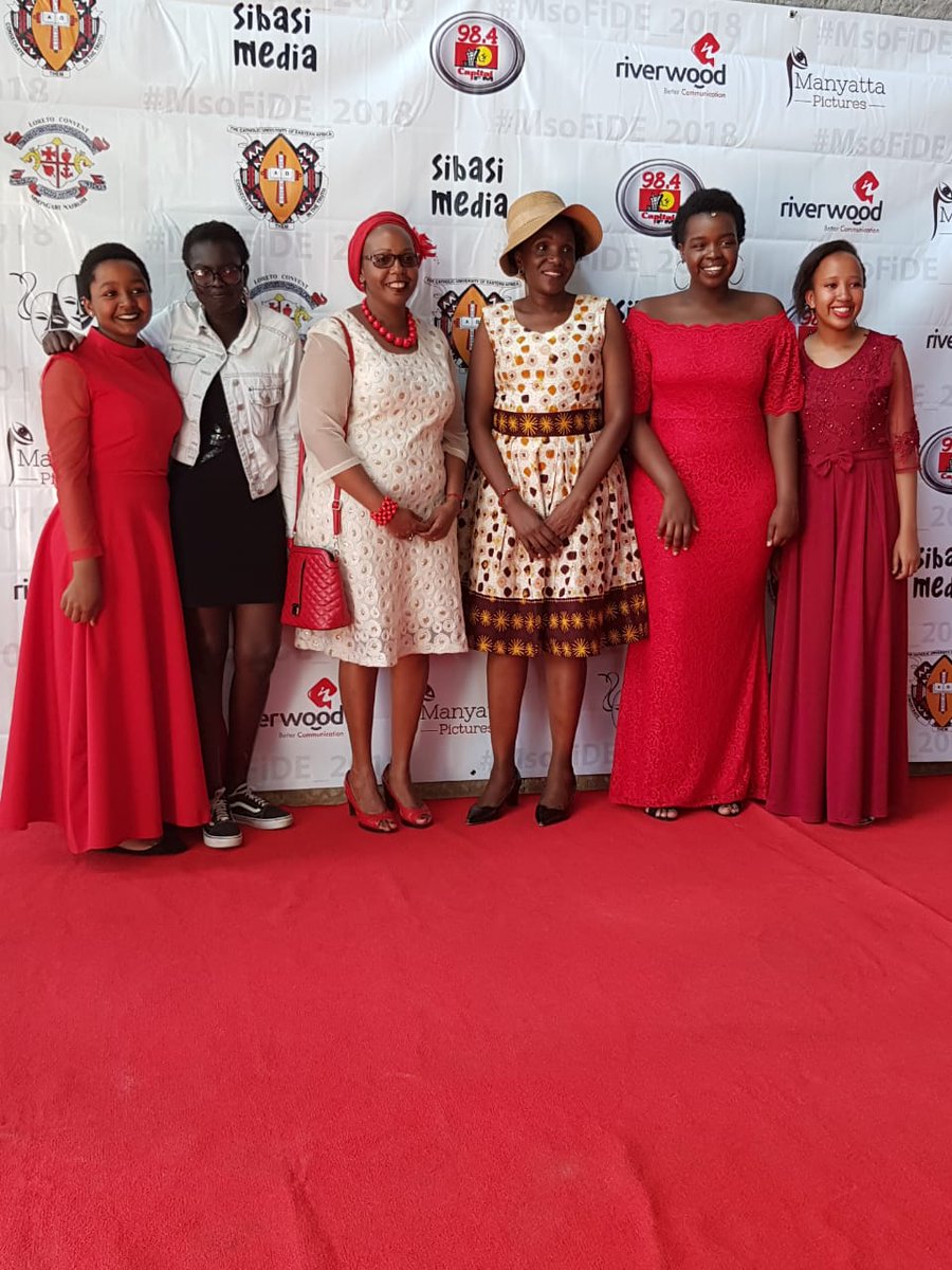 InfoKfcb's tweet photo. Mr. Ouma~90% of Msongari graduates pursue film or drama in college.
#KFCB2018
@EzekielMutua @NellyMuluka @Zippy_okoth @Khagali_M @loreto_msongari @kasukubg @CUEA_OFFICIAL https://t.co/54B00iJdgn