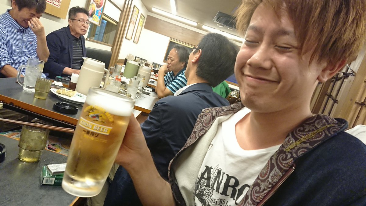 ヘンノ 日高屋の酒が全部ウォッカベースになってた ホッピーはあまり影響ないけどレモンサワーはまずいらしい ヘンノ 日高屋の酒が全部ウォッカベースになってた ホッピーはあまり影響ないけどレモンサワーはまずいらしい