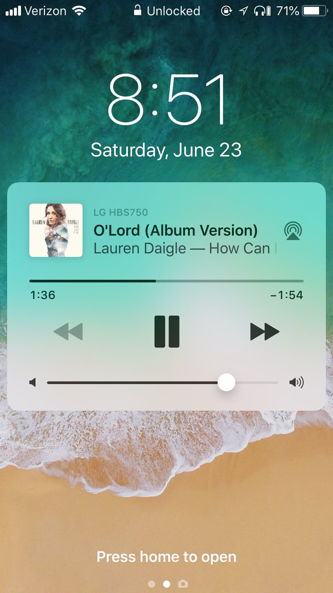 ShotwellChase's tweet image. Little throw back while working 10 on a Saturday 🙌🙌 @Lauren_Daigle #Olord