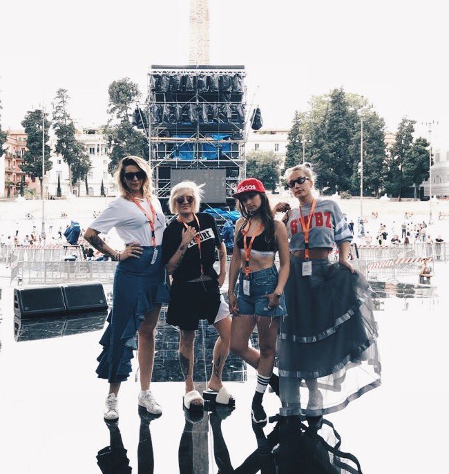 Pronte per il <a href="/SummerFestival/">Wind Summer Festival</a>! 
Ci vediamo questa sera in Piazza Del Popolo! 😍
.
#LeDeva #LeDeva4 #WindSummerFestival #EstatePiùVicini