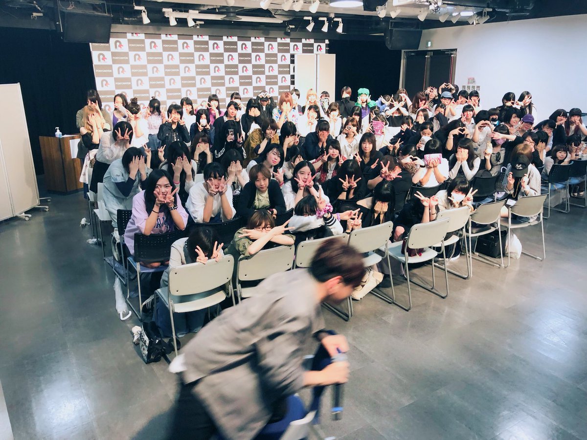 志麻 浦島坂田船 リリイベ無事終わったよーー 今日の写真だよー みんなとお話出来て嬉しかったよーー 次は夏ツでお会いしましょう 志麻 浦島坂田船 リリイベ無事終わったよーー 今日の写真だよー みんなとお話出来て嬉しかったよーー 次は夏ツでお会いしましょう