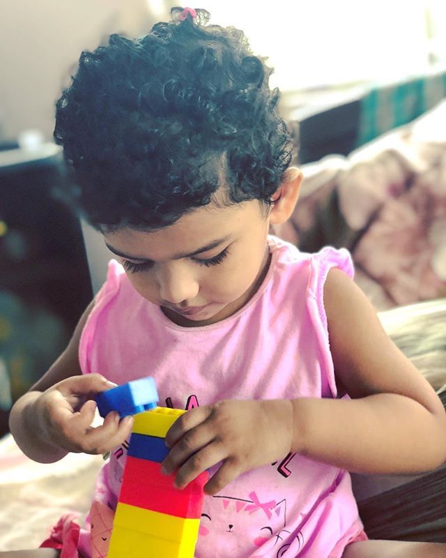 Asif2BD's tweet photo. #BusyBee🐝
Our youngest daughter #Aadiyah is about 21 months strong. She loves playing with #LEGO, all by herself!
#kids #kidplay #iphonex #iphotography #iphoneography #iphonepotraitmode #Baby #kid #todler #todlerlife #busybee #daughter #life #joy #love https://t.co/1lV0t3pYr9 https://t.co/qgvhwdMOE0