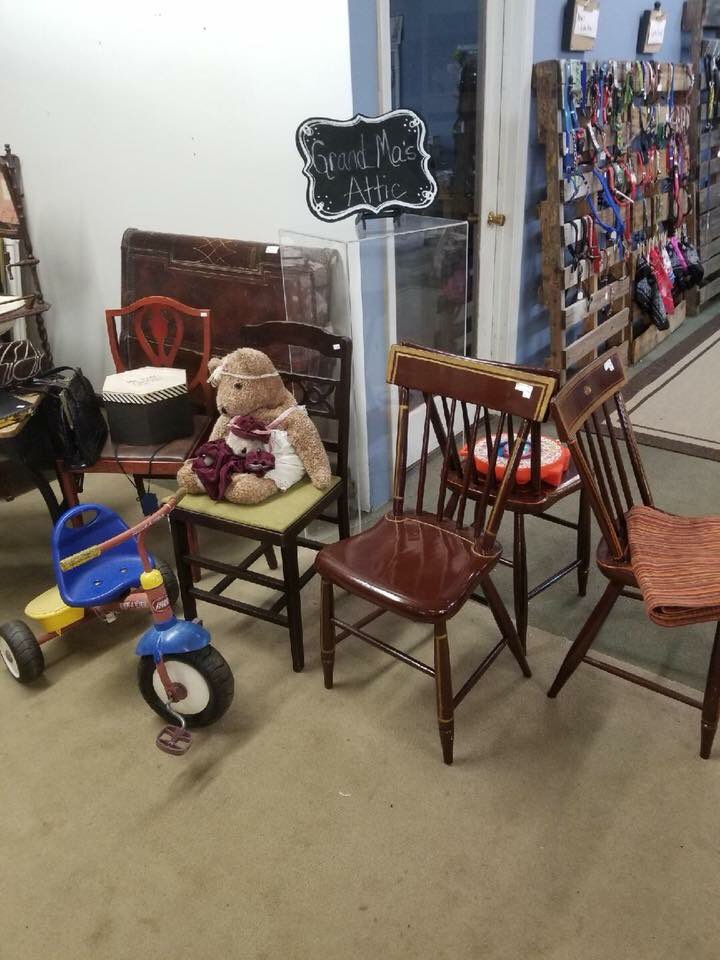 ReHomeStore's tweet photo. So many TREASURES in Grandma’s Attic!  #vintage #antiques #collectibles #upscaleresale #mariettaga https://t.co/zM0s03q4RC