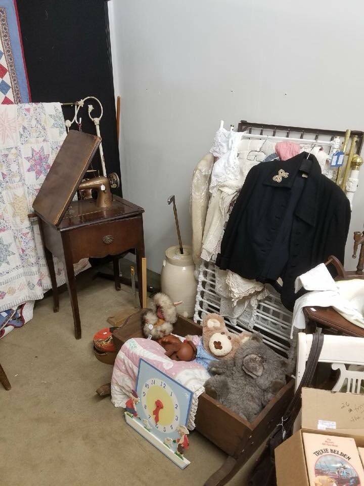 ReHomeStore's tweet photo. So many TREASURES in Grandma’s Attic!  #vintage #antiques #collectibles #upscaleresale #mariettaga https://t.co/zM0s03q4RC