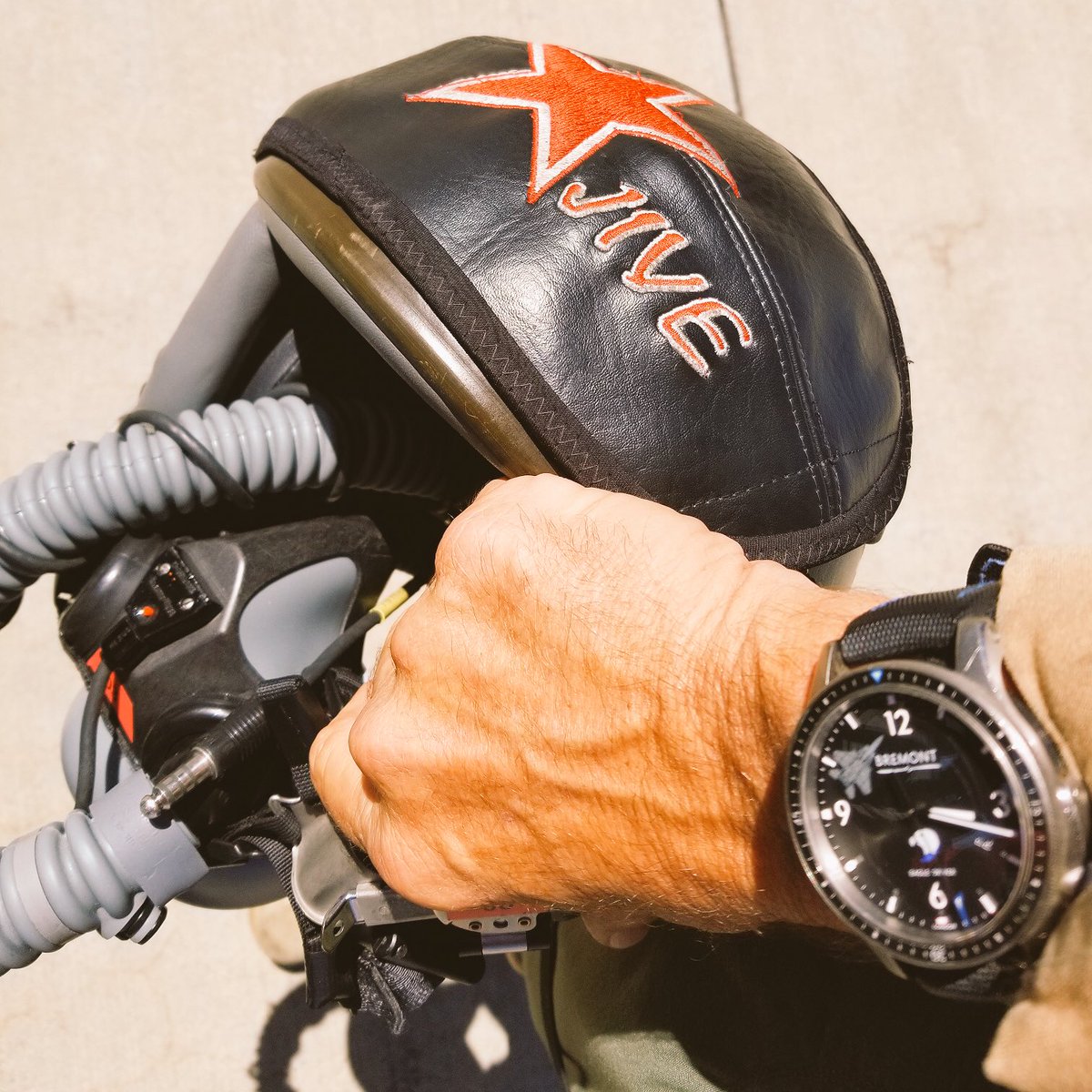 flyJivefly's tweet image. Staying on time is easy with a @BremontMilitary F-15C Eagle watch. #BremontMilitary #brandambassador