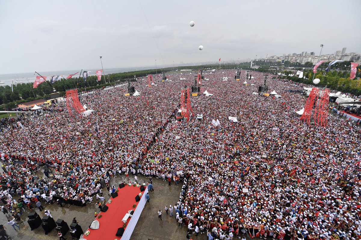 vekilince's tweet photo. Teşekkürler İstanbul https://t.co/pkuv92xqul