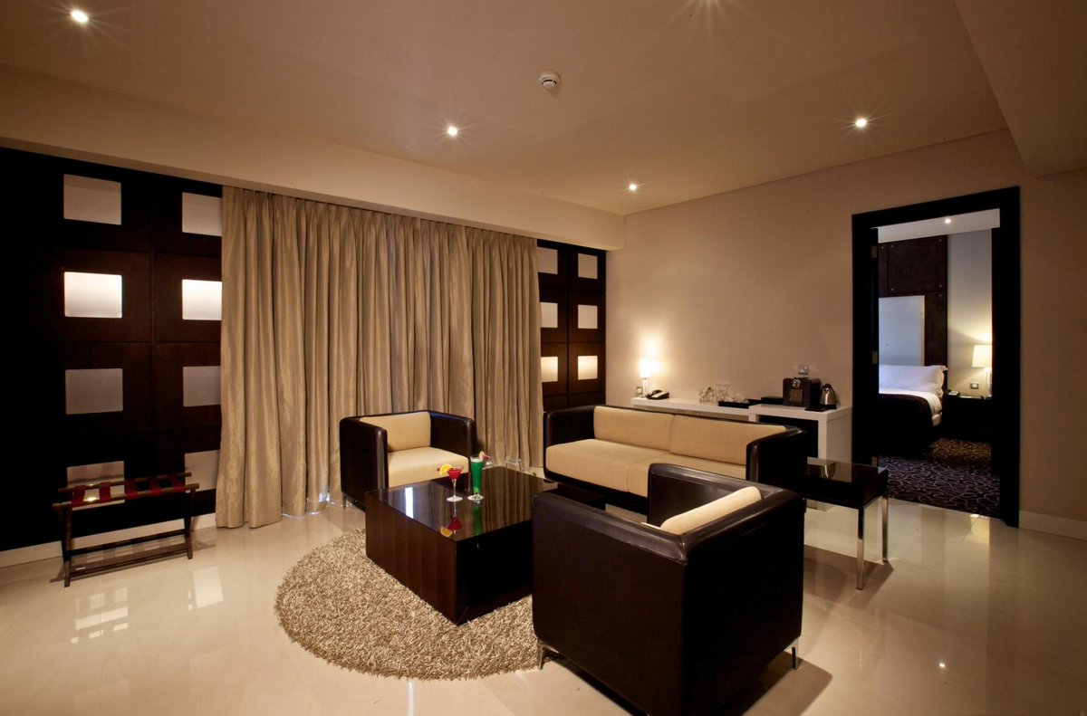Our Executive Suite is the definition of modern luxury. Experience it for yourself: bit.ly/2y4dbKE #LegacyHotels