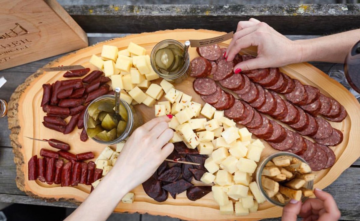 Gunpowder Bison tweet media