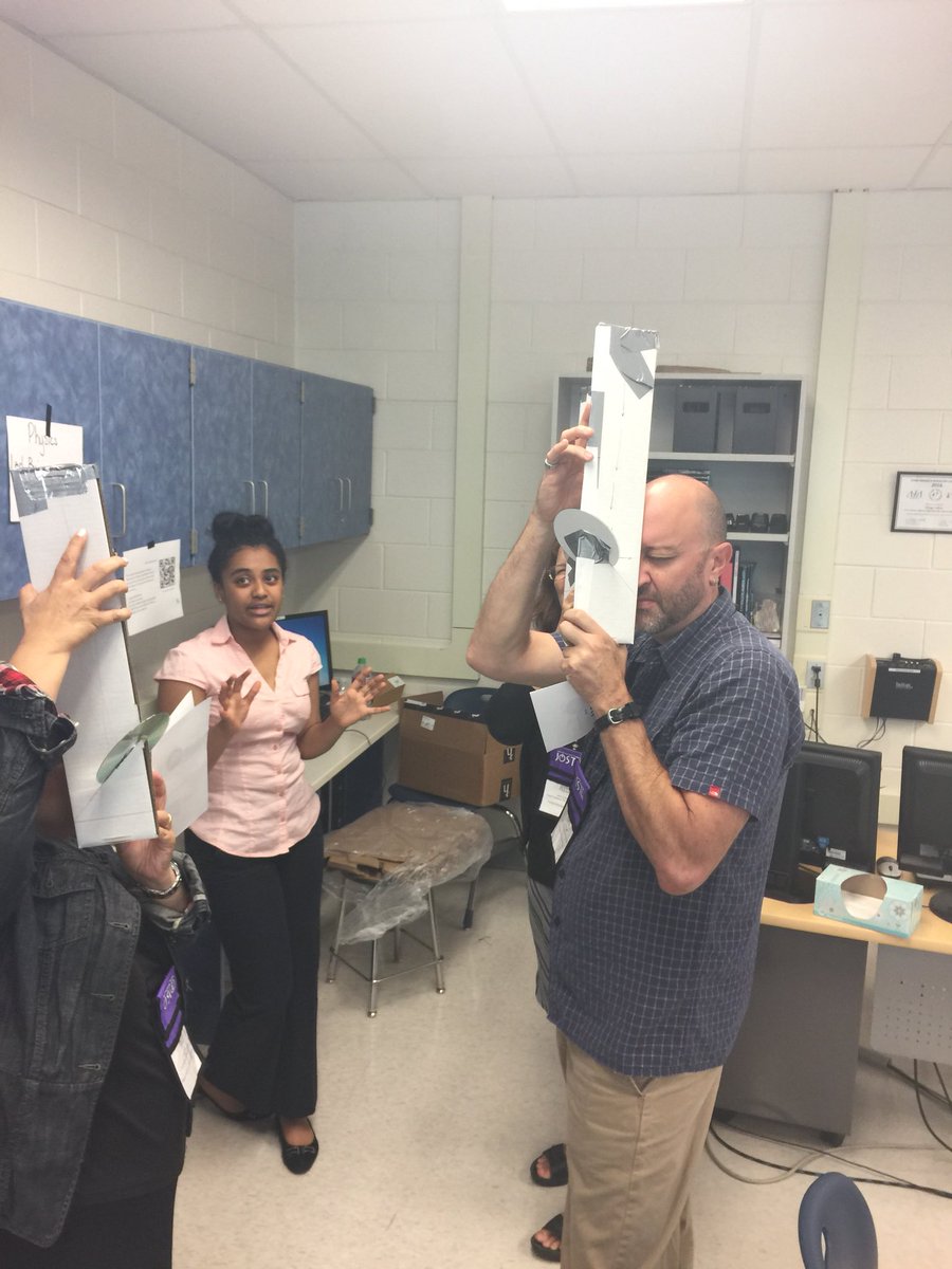 angela_dehart's tweet photo. Students teaching teachers, while teachers facilitate is a 21st Century educational model that works for everyone! #JOSTI #2018JOSTI #EducationalTechnology #STEMed #STEM #STEMimpressionists https://t.co/fPdoFOZmqA
