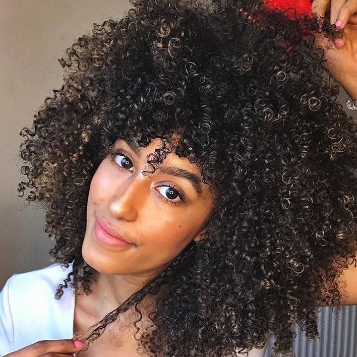 AINNaturally's tweet image. Rise and fluff! 💚🍃
Instagram credits: @curlygallal
#allineednaturally #naturalhair #perfectcurls #curlyhair #wellness #naturalhair #celebratelife #attitude