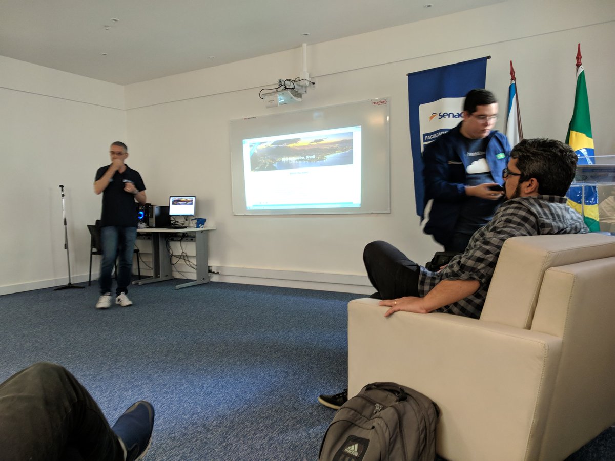 BrunoSPCruz's tweet photo. #InsiderDevTour Mais um ótimo evento de qualidade realizado pela comunidade MVPs. #mslogicalapps #mscognitiveservices https://t.co/OQOtE5eVic