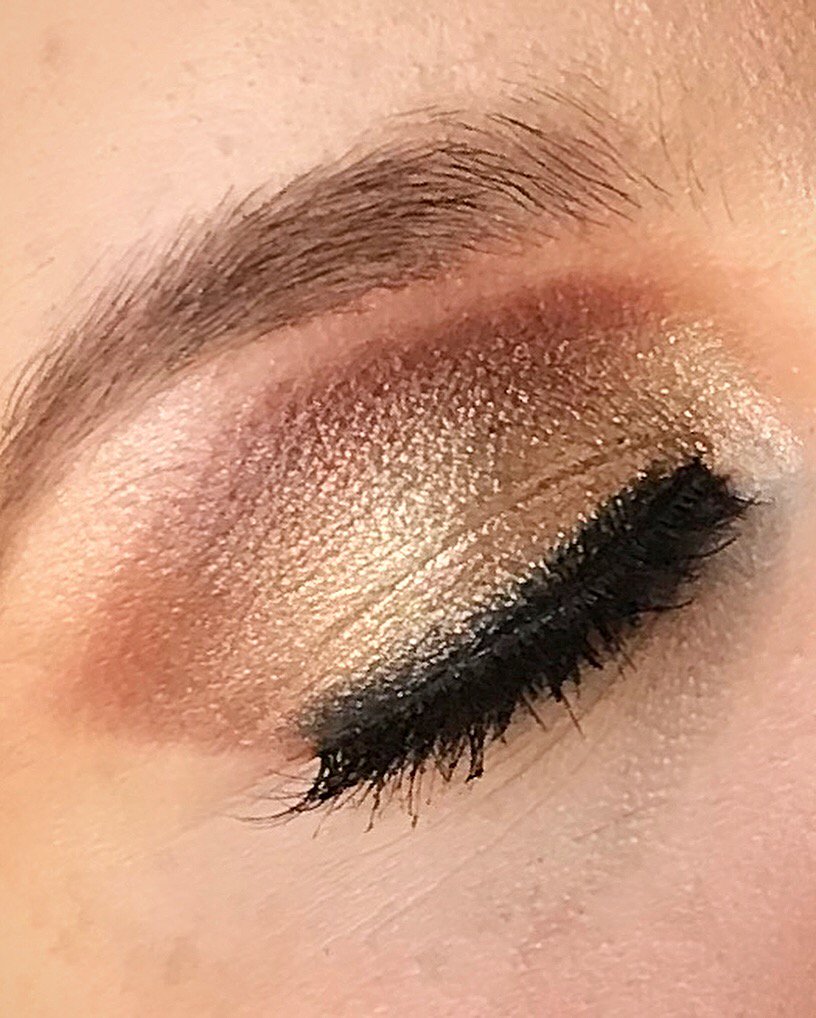 artistry_la's tweet photo. Copper and gold coloured eyes on this beautiful young lady for her prom yesterday 💋 https://t.co/pjbej7PTSE