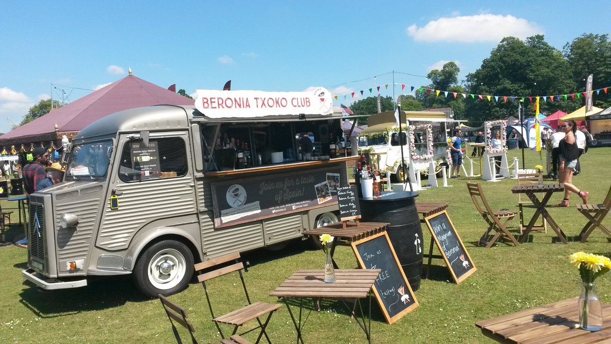 Great to see <a href="/BeroniaWines/">Beronia Wines</a> @Beronia_UK at <a href="/foodiesfestival/">Foodies Festival</a> <a href="/cannonhillpark/">Cannon Hill Park</a> in #Birmingham . Go try their amazing wines and say hi to the lovely Louise!