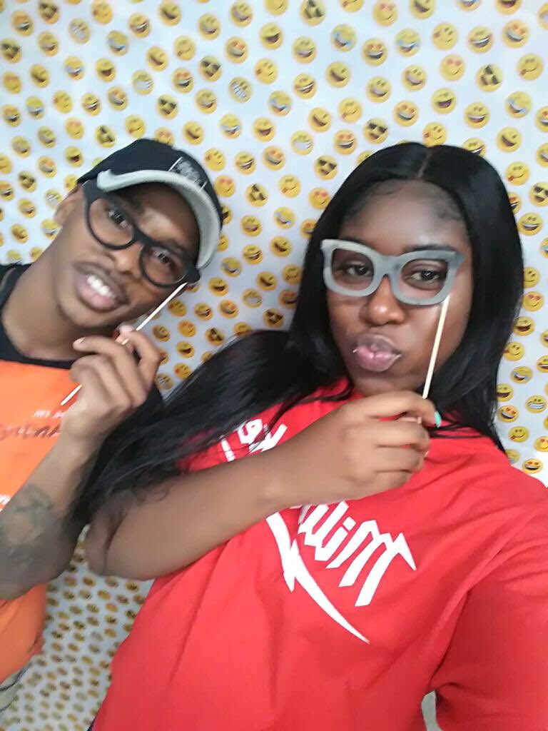 lane_delane's tweet photo. Keara came through with some late selfies from #NationalSelfieDay !!! #weSHOREselfie @HD_TheShore4912 @AlwaysBWinnen @MrHOMERDPOE @rollin_slagle @AndrewOrmond36 https://t.co/XkwjOUzfrg