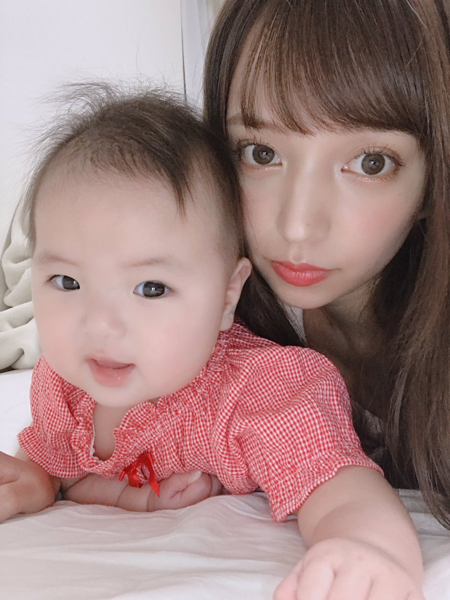 平尾 優美花 ゆみちぃ Na Twitteru 娘ちゃん産まれて半年おめでとう いつも幸せと笑顔をくれてありがとう わたしにも 母親半年おめでとう 毎日おつかれさまって言ってくれた友達いて嬉しかったなぁ 平尾 優美花 ゆみちぃ Na Twitteru 娘ちゃん産まれて半年おめでとう いつも幸せと笑顔をくれてありがとう わたしにも 母親半年おめでとう 毎日おつかれさまって言ってくれた友達いて嬉しかったなぁ