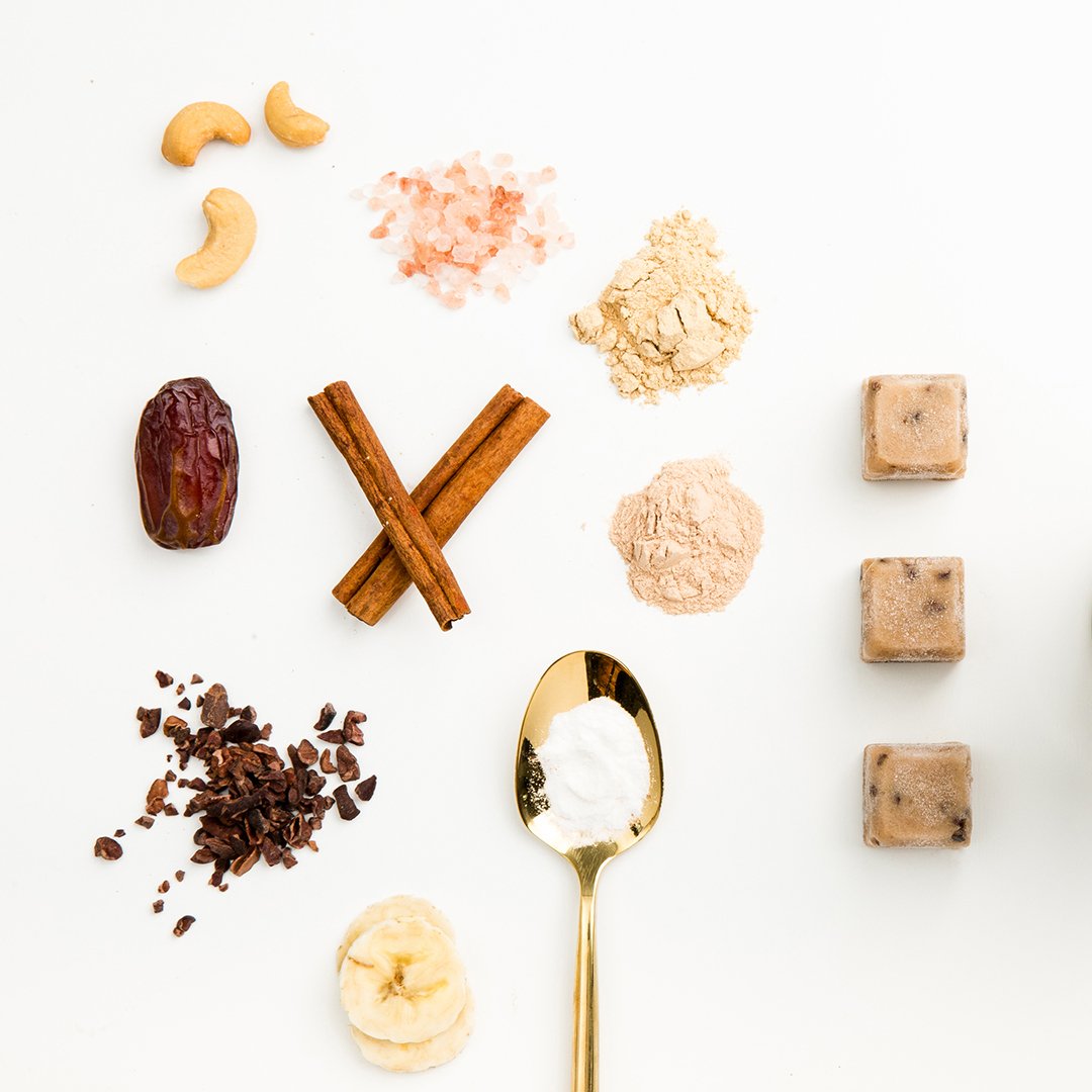 livepurecubes's tweet photo. Real, whole-food nutrition that tastes SO GOOD: bananas, cashews, dates, cacao nibs, mama powder, lucuma powder, cinnamon, Himalayan sea salt, and pure probiotics. Get #FREESHIPPING any any subscription: https://t.co/btVyKXD1dO #healthy #smoothies #plantbased https://t.co/DERG38QTaQ