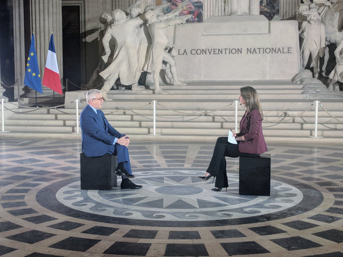 Demain, ne manquez pas un Zoom exceptionnel dans #LE13H. Une semaine avant l'entrée de Simone Veil et son époux au Panthéon, nous avons pu nous glisser dans les coulisses de ce magnifique monument.
