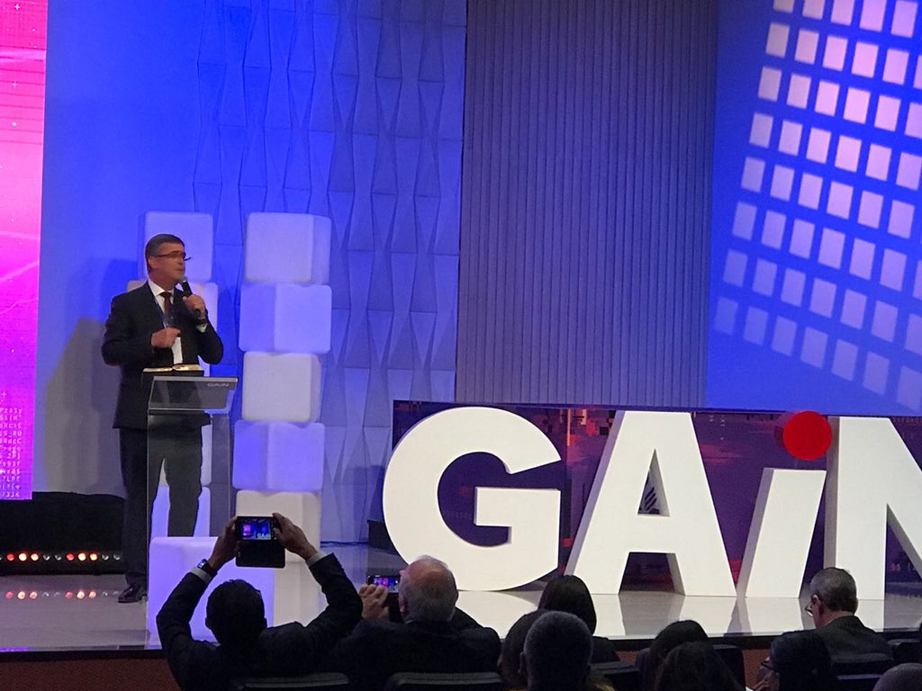 AdventistasSP's tweet photo. “Mais do que comunicadores, vocês são soldados em ‘campo de batalha’. Nossa maior missão é anunciar a volta de Jesus no Grande Conflito!”
@prertonkohler #gainDSA2018 https://t.co/Bco2enBFgx