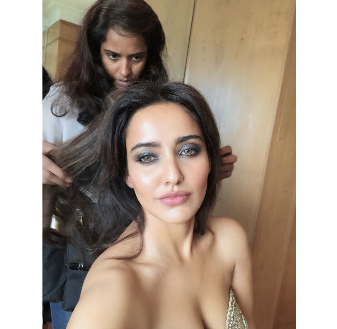 Officialneha's tweet photo. Sparkle ✨ https://t.co/DCNjWY4f8Z