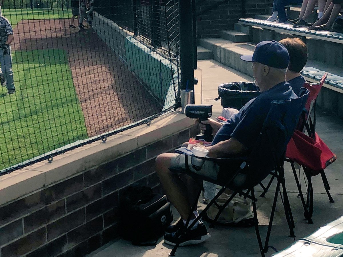 ScottyD30's tweet photo. Juggs sighting at a 10U tourney! Draft day; Only 8 years away........🤦🏼‍♂️
#summerball #perfectgame #cleanitup #helicopterParent #mlbdraft #baseballfactory https://t.co/f12Qeco73l
