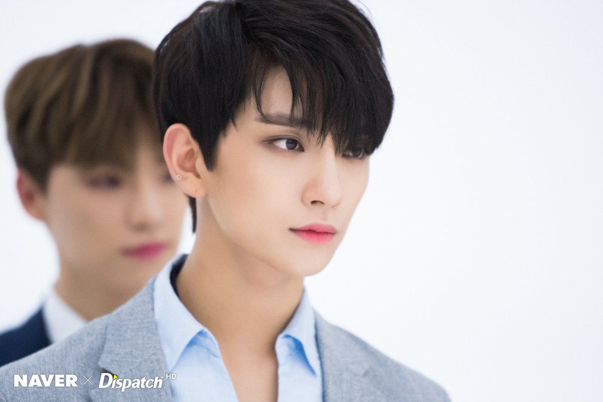 effryega's tweet image. 180503 #세븐틴 #조슈아 #홍지수 @ 포스터 촬영 2018 SEVENTEEN CONCERT [IDEAL CUT'IN SEOUL] @pledis_17 @pledis_17jp @pledisnews @pledis17_STAFF #SEVENTEEN #JOSHUA