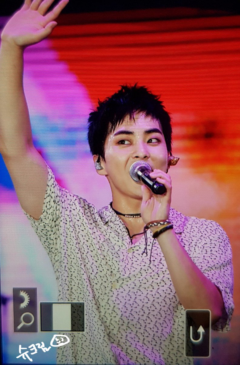 180623 롯데패밀리콘서트 

굿밤💛

#시우민 #김민석 #xiumin