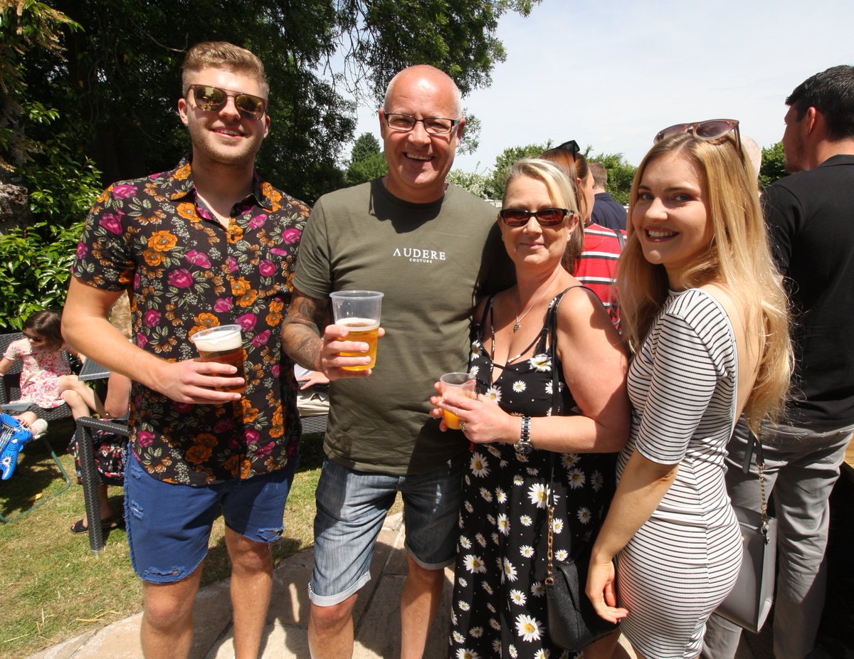 swindonpubs's tweet photo. Stratton Strollin' 2018
What a day for it! ☀️🍻
Pics from #Swindon's biggest pub crawl today &amp; free music festival in Stratton St. Margaret. On until late!
https://t.co/Jg4anEFK4e
#strattonstroll #swindonpubs @HolmesMusic @ArkellsBrewery https://t.co/DViQ9MAGDd