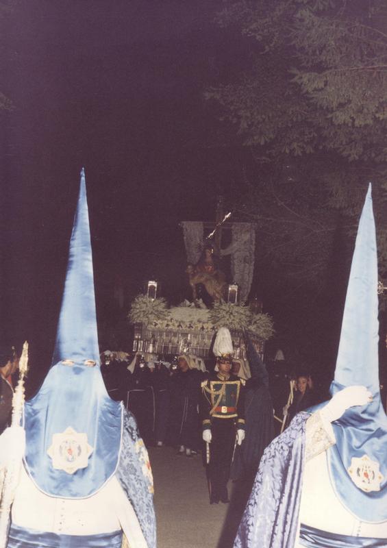 "Le mantendré eternamente mi favor"