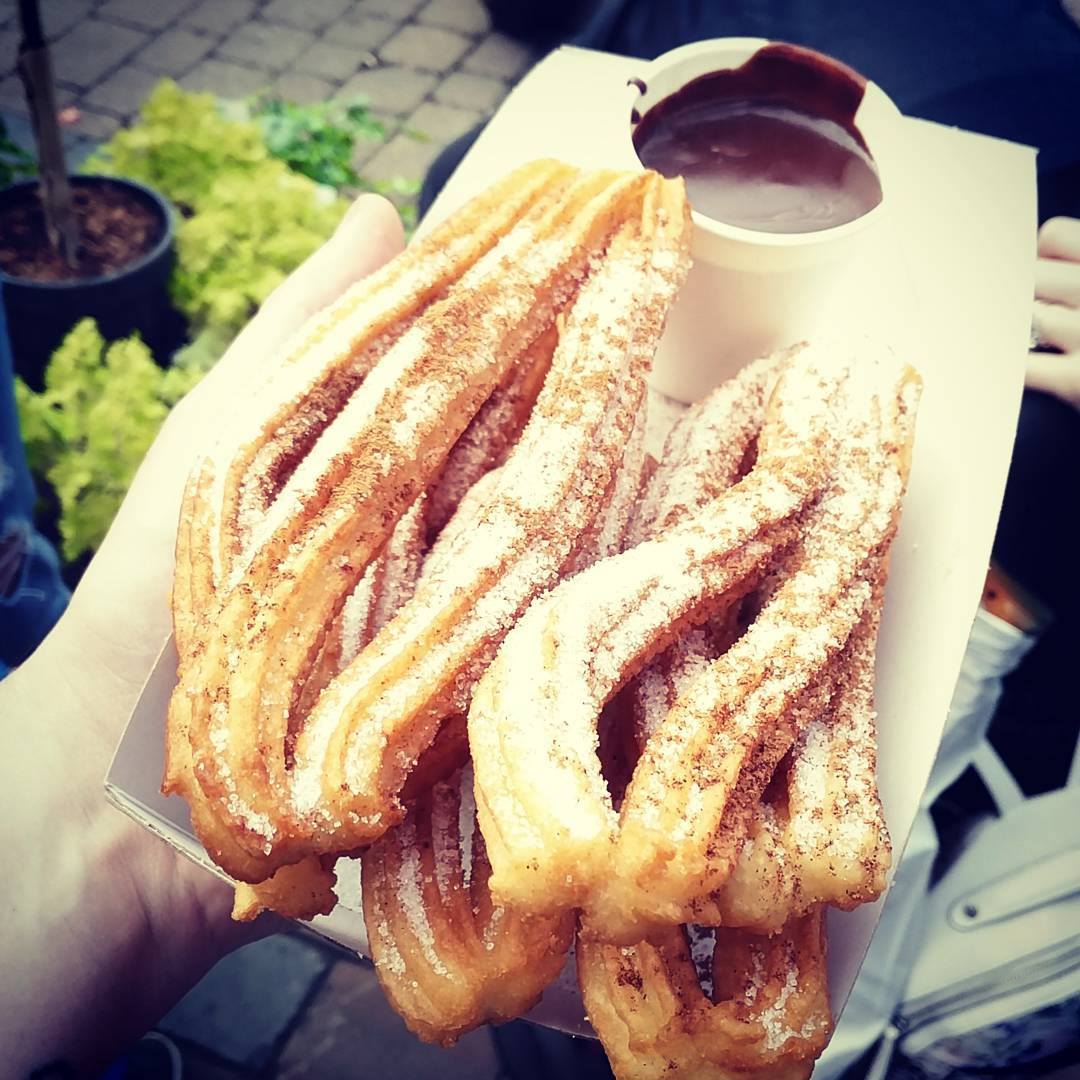CroydonFoodFest's tweet photo. #churros + #chocolate = heaven. We so want one of these right now... guess we'll have to until tomorrow @OleChurros #foodies #CroydonFoodFest18 https://t.co/7pqVNbCbnf