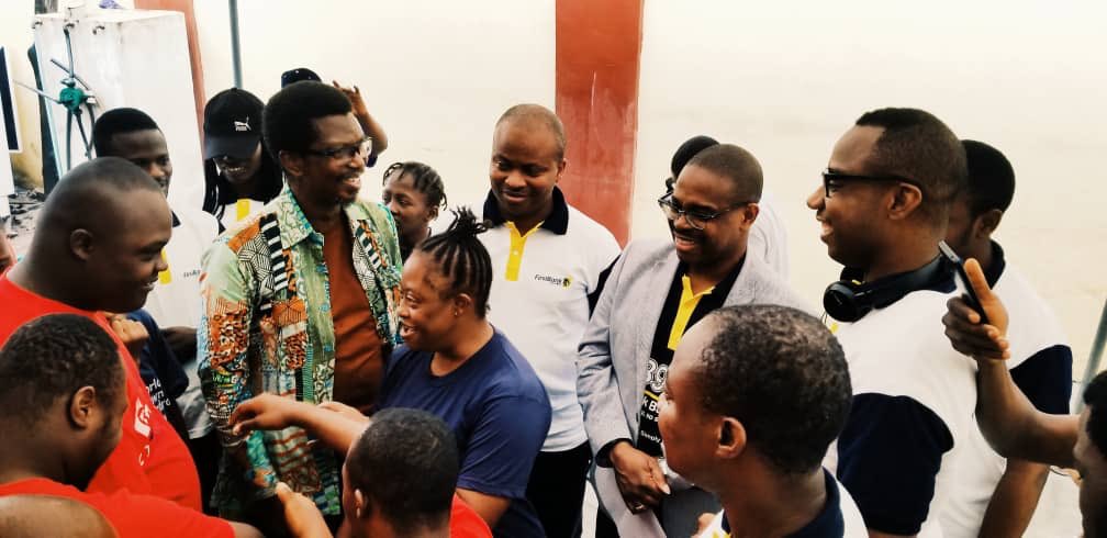 FirstBankngr's tweet photo. Staff of the bank led the way with various heartwarming activities throughout the week starting with the launch of the VisionSpring partnership that would bring sight to thousands of Nigerians. SPARK2.0 #StartPromotingActsofRandomKindness #YouFirst 2/ https://t.co/rO2eSaen4s
