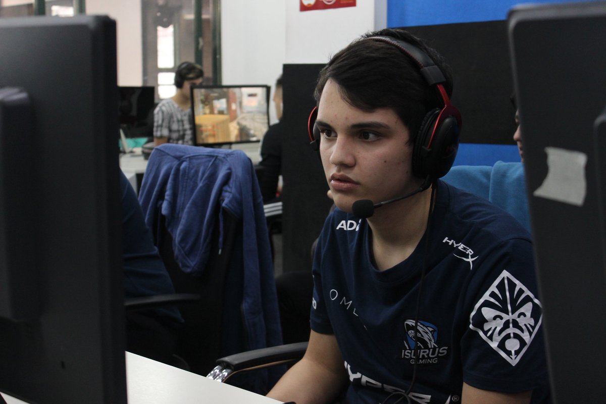 teamisurus's tweet photo. #GanoIsurus #IsurusCOD

Comenzamos con el pie derecho en busca de nuestro tricampeonato frente a 🇦🇷 Kazek Gaming por 3-0 🏆

Esperamos rival para la próxima fase 💪

#GoSharks🦈 #HyperX🎧 #DominaElJuego💻 #AMD https://t.co/fFspLYnb0q