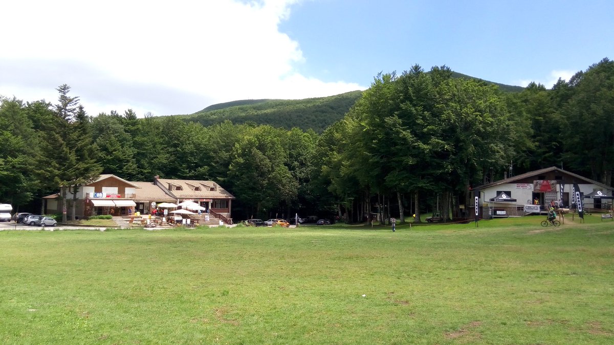 Amiatavideo's tweet photo. #prato #macinaie In veste estiva #amiata #amiatavideo https://t.co/0tEA8H9CoI