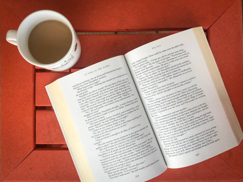 TheQueueTweet's tweet image. Confession: some of our favorite #bookstores are favorites because of their proximity to a #coffeeshop. Find out where they are &amp;amp; leave us a few suggestions, too! #OntheBlog thequeuepress.wordpress.com/2018/06/23/boo…