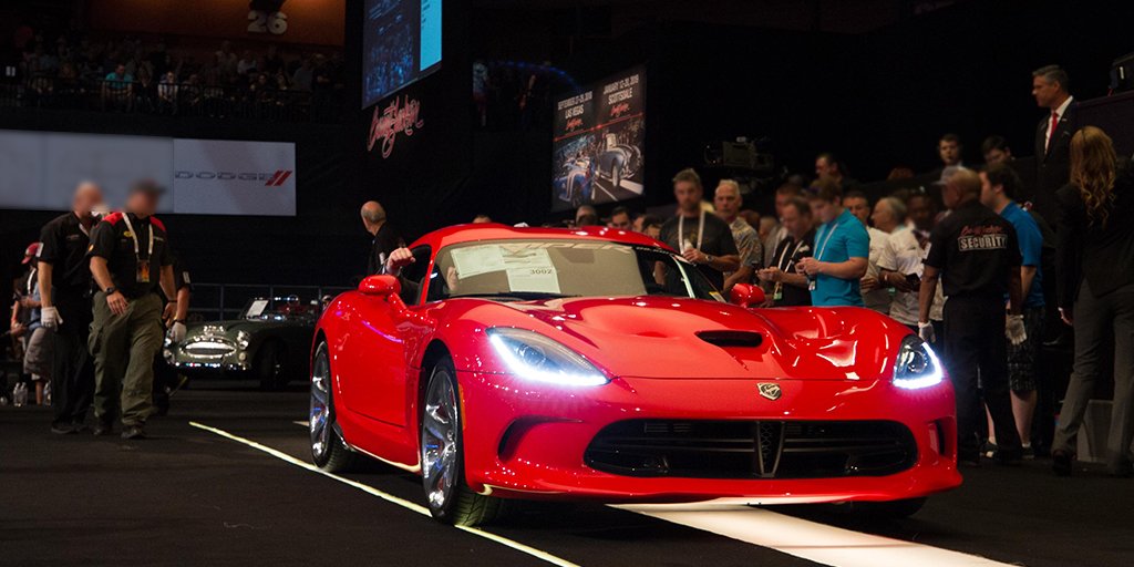 Dodge's tweet photo. The final production 2017 Dodge Viper &amp; 2018 Dodge Challenger SRT® Demon SOLD at @Barrett_Jackson for 1 million dollars. 100% of the proceeds benefit the @UnitedWay. https://t.co/0hImrcXdEc