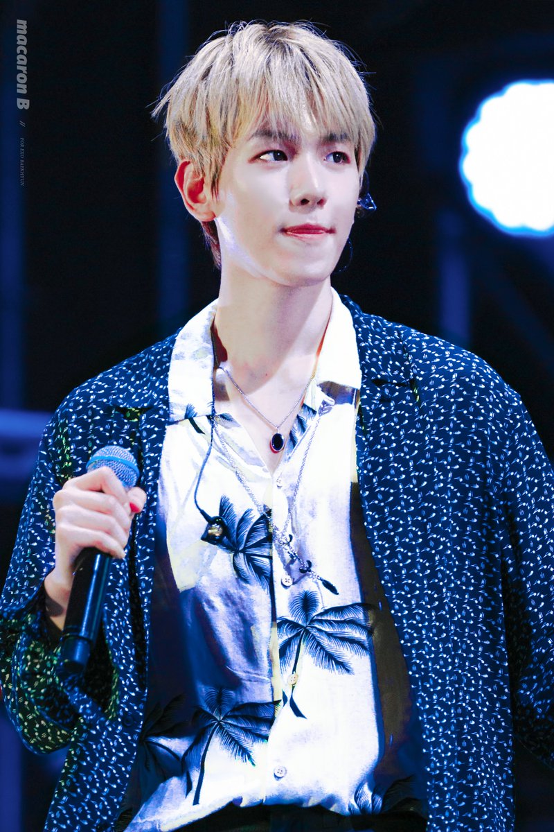 exo_silverwave's tweet photo. 180623 #LOTTEFAMILYCONCERT #LFC #롯데패밀리콘서트 #롯데면세 #BAEKHYUN #백현 
cr.마카롱비

https://t.co/7idhzhStNk
https://t.co/m4eJngT04F https://t.co/NhOn4A7G5T