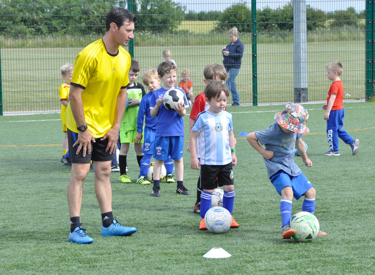 EastMeathUnited's tweet photo. What a morning of Academy football in Minnistown great to see so many children involved 45 to be exact https://t.co/I21Yjz2TMb #StriveForGreatness #emupromedia #thethingswedoforourfollowers #thekidsofthefuture #EMUPRO https://t.co/xl6IiRo1GK
