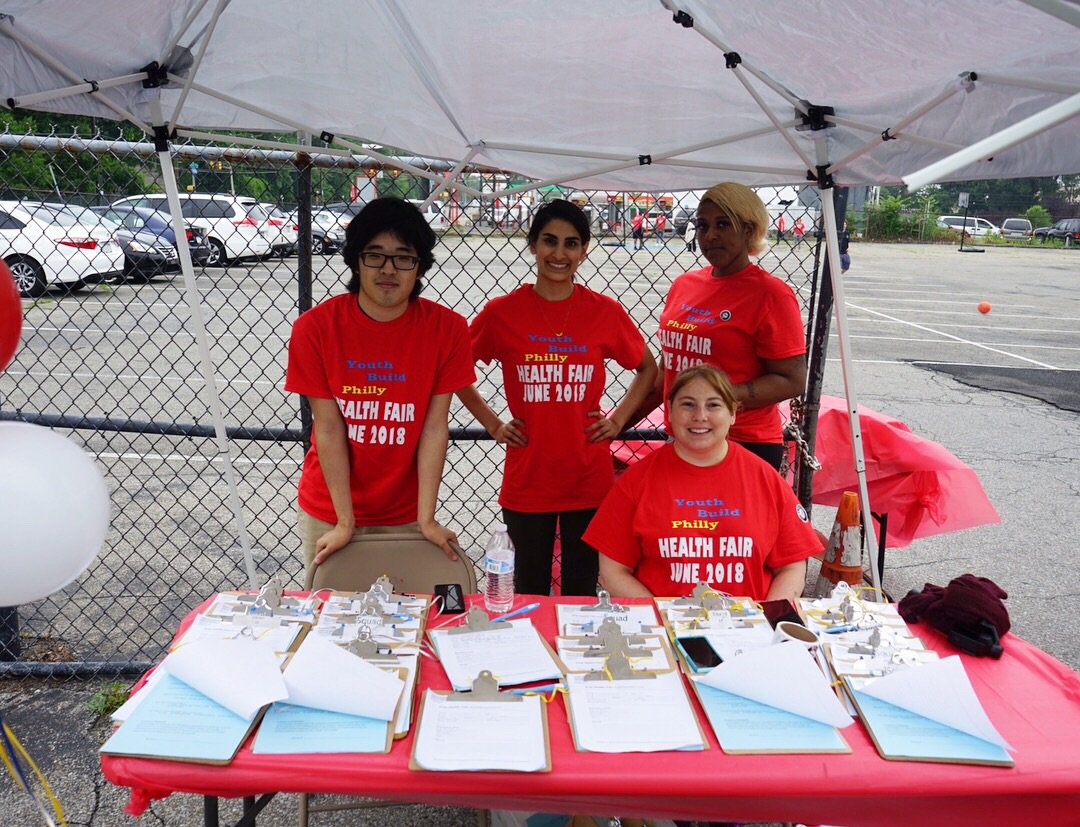 YouthBuildPHL's tweet photo. Today, #ybphilly helped #Philly residents take charge of their health. - AmeriCorps members spent the day serving and delivering healthcare to their community - despite the rain! #YBWay https://t.co/KIqLt3Mhvg