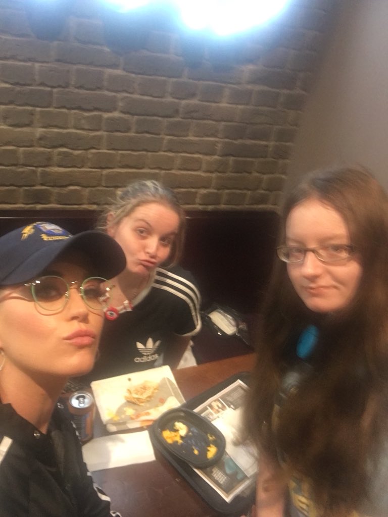 GemmaPurry's tweet photo. When you’re standing in the queue fresh off the bus from Manchester &amp; this gal gets up, cuts in line and threatens to kick you in the vagina when you try to pay for hers . . . thank so, so much for our Taco Bell, @katyperry! I promise I’ll get some sleep before tomorrow! 🤐💓 xox https://t.co/MCS9JSCA1X