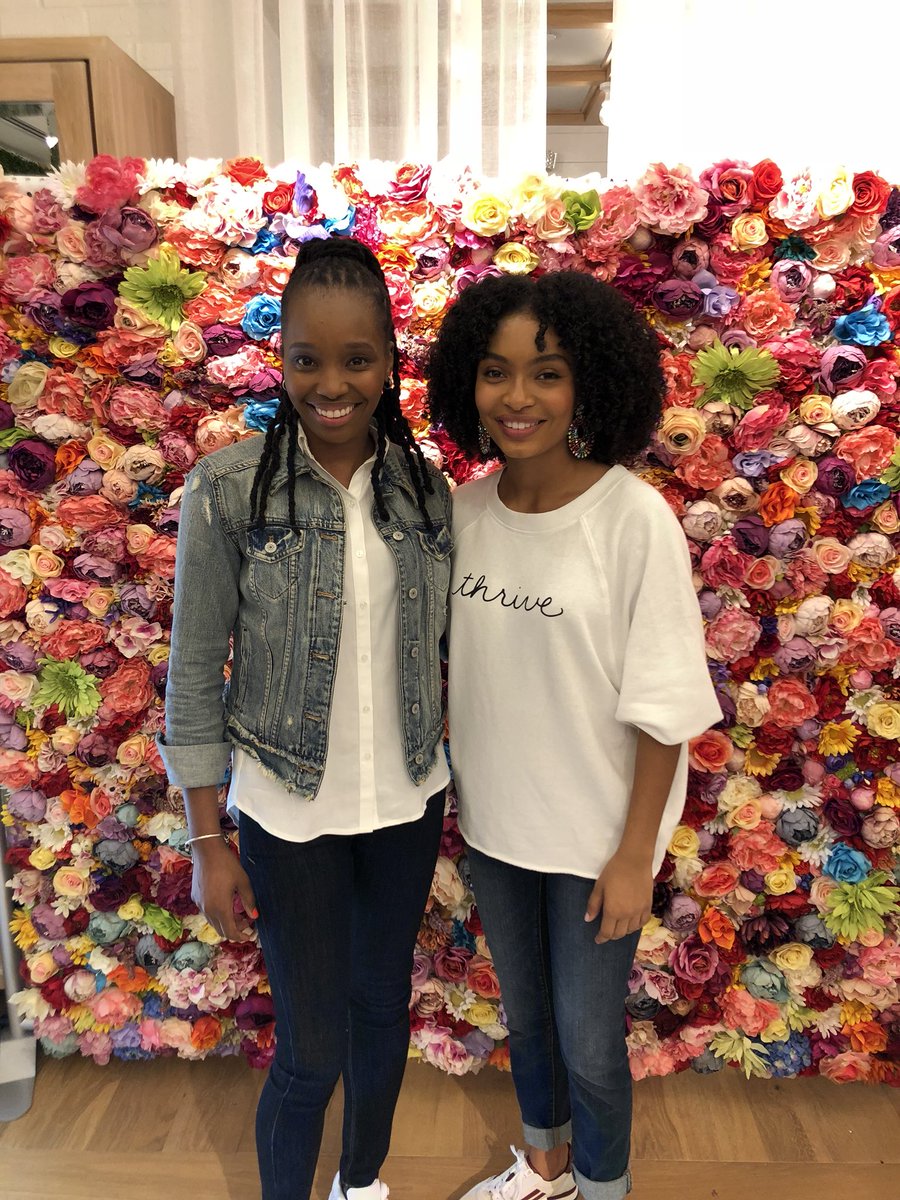djtwint's tweet photo. @Aerie real talk with @YaraShahidi 🌺🌸🌼🎧 https://t.co/8m6Oap76sb