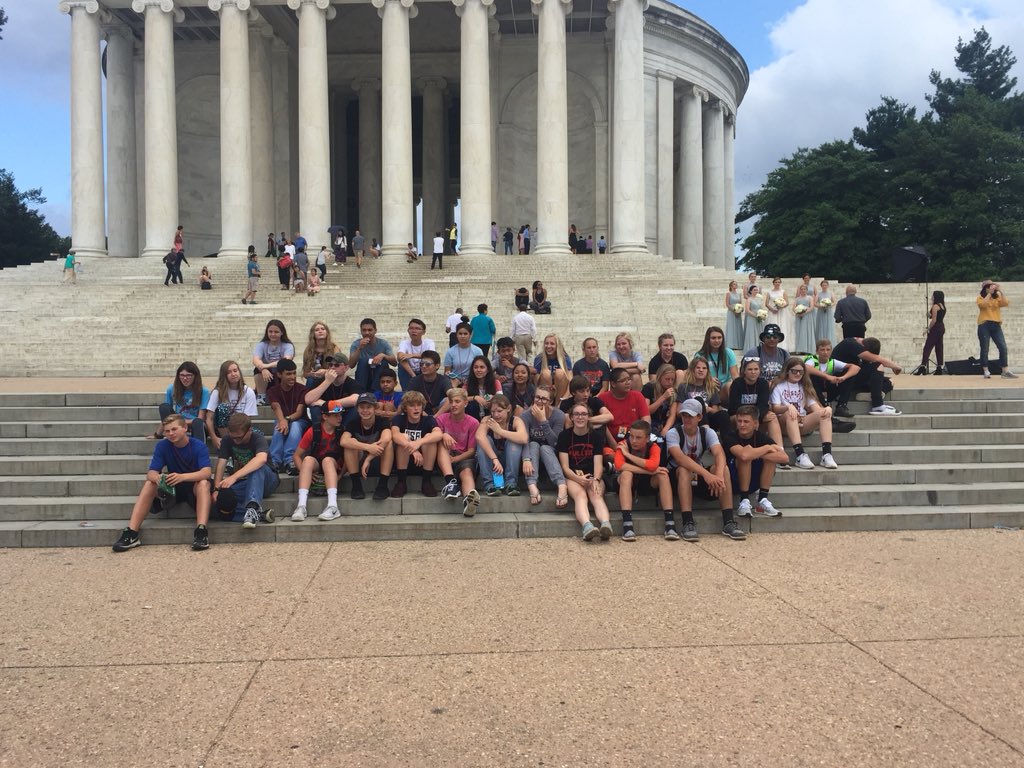 ShariLord's tweet image. Our freshmen and sophomores enjoying Jefferson Memorial and Washington, DC #hurontigers
