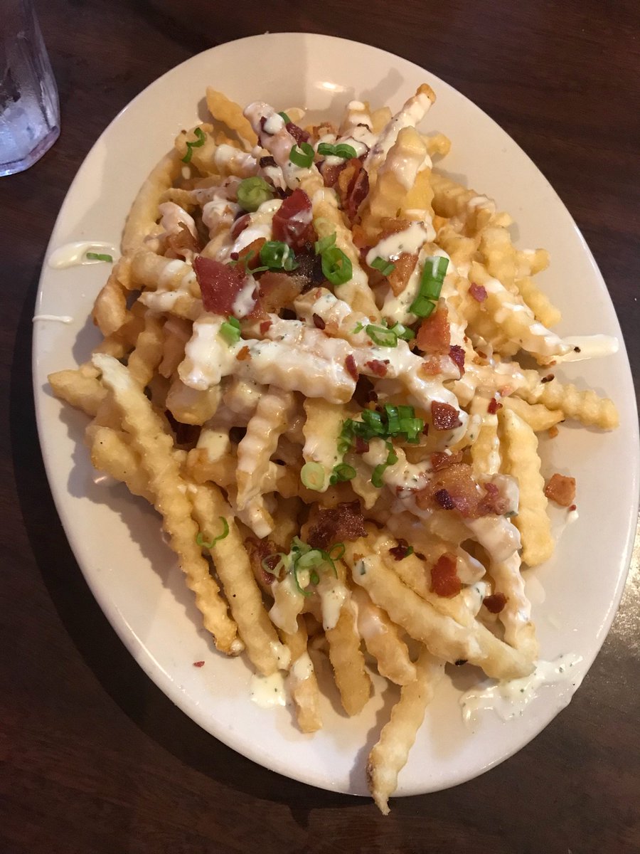 Disappointed with <a href="/SplitsvilleORL/">Splitsville Orlando</a> “loaded” fries. Pretty skimpy on the loading. I’d call it unloaded fries.