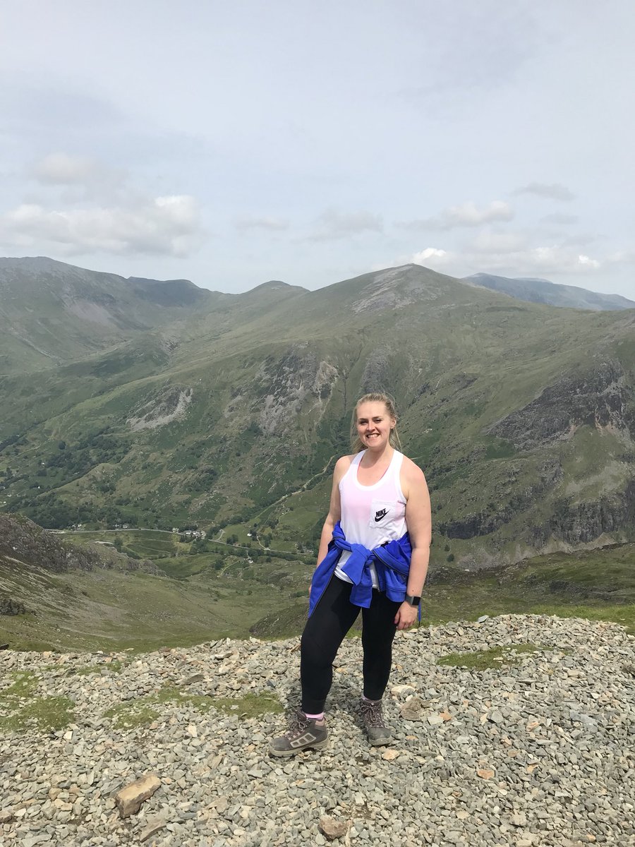 A few years ago as a size 22 I thought I’d never conquer Snowdon. Today, just over 8 stone lighter, I made it to the summit in 2 hours 11 minutes! Chuffed! Diwrnod perffaith i ddringo fyny’r Wyddfa! #gogleddcymru #snowdon #yrwyddfa