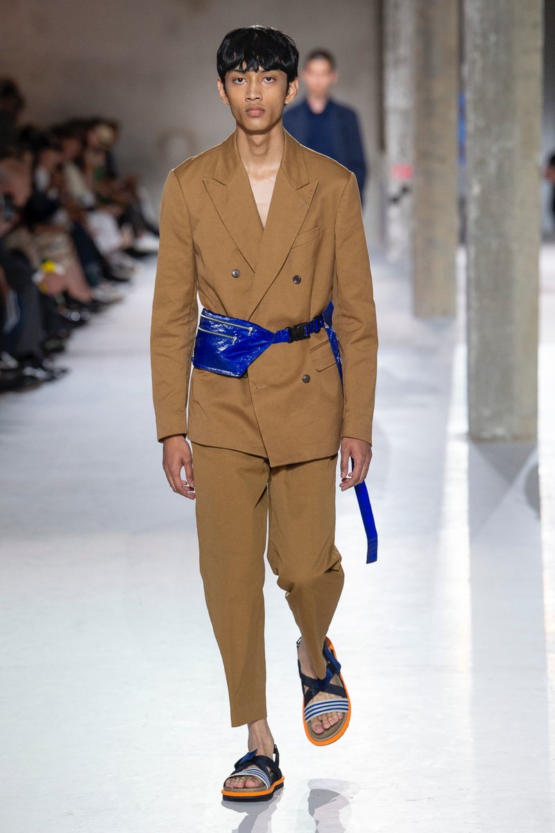 StudioFWI's tweet photo. Dries Van Noten SS19 ~ https://t.co/rOqL1QDabH