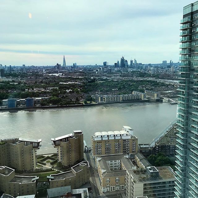 garyalman's tweet photo. The City. The River. From Canary a Wharf. .
.
#london #onecityldn #architexture #building #modernarchitecture #modern_architecture #architectureilike #architecturephoto #city #cityscape #urbanphotography #archdose #archdaily #archilovers #architecture #a… https://t.co/YUCoL7KZYW https://t.co/ROhEx4TE83