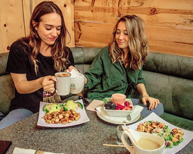 Coffee + brunch with your bestie. Any better on a Saturday? Hard to believe 😜
📷 : elenadejuan