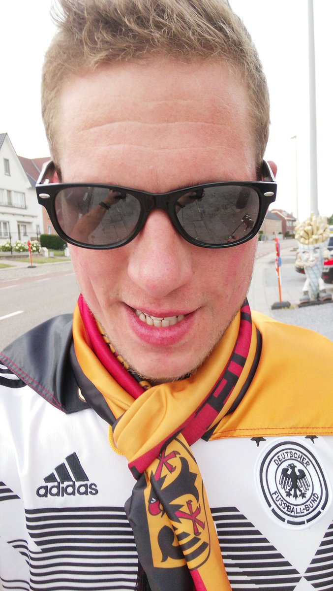 DirkJacobs01's tweet photo. #wirschaffendas #Worldcup #GERSWE #zweiteheimat #Deutschland https://t.co/65C2AYURP9