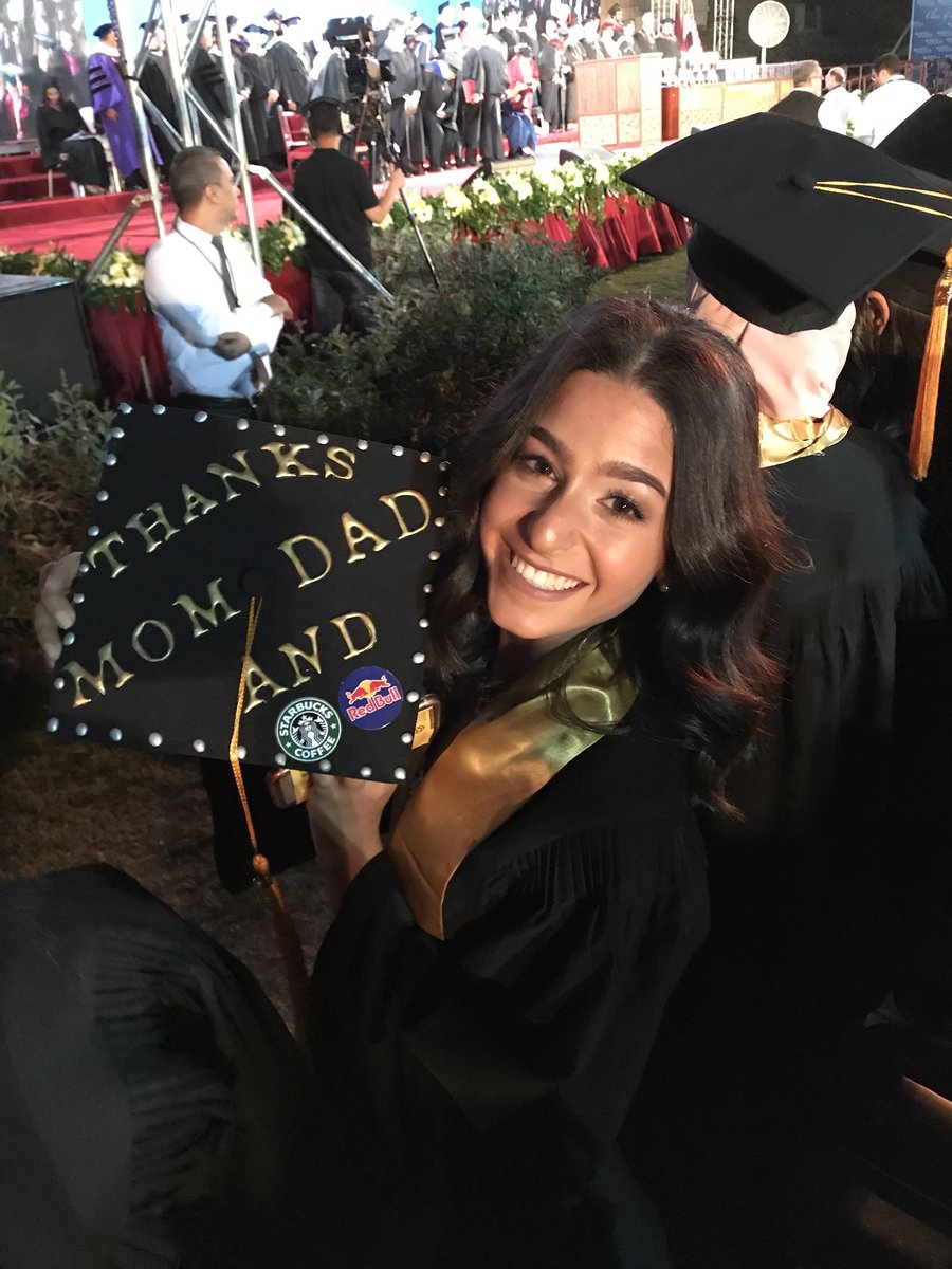 AUCalumni's tweet photo. Thanks mom and dad! #AUC2018 #AUC https://t.co/AnnnpqWZHU