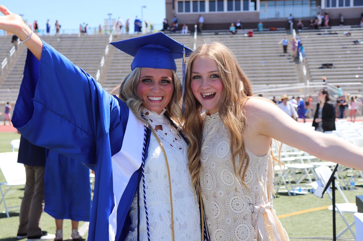 clarabrown23's tweet photo. HAPPY BIRTHDAY ELLIANNA!! I love you so very much! Thank you for always being there for me and being my partner in crime. I hope you have the very best day!! https://t.co/tAyujC4Uzq