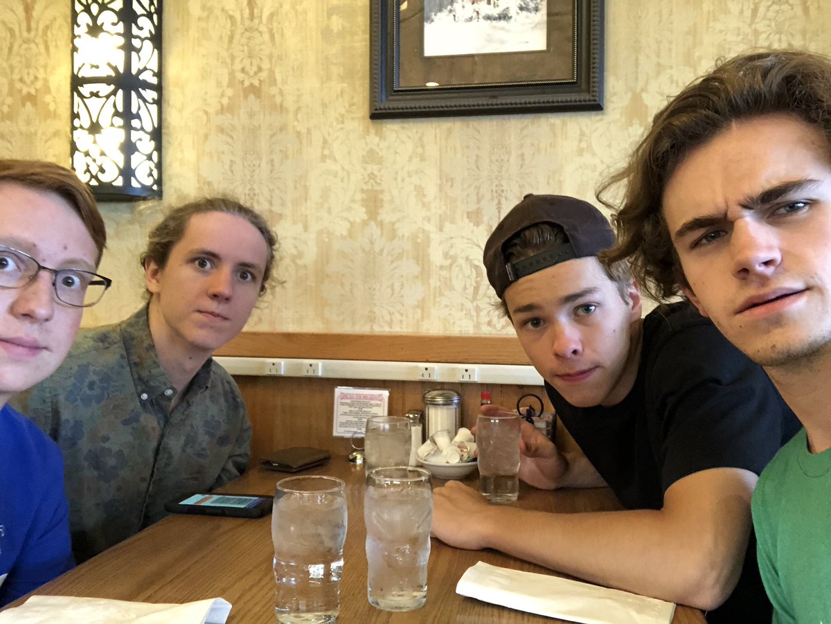 beadsdzg's tweet photo. Come check out the ÖMPH QUARTET tonight at black hills vinyl 5-7!!!! Yknow, for music and stuff https://t.co/w5qbBwUKar